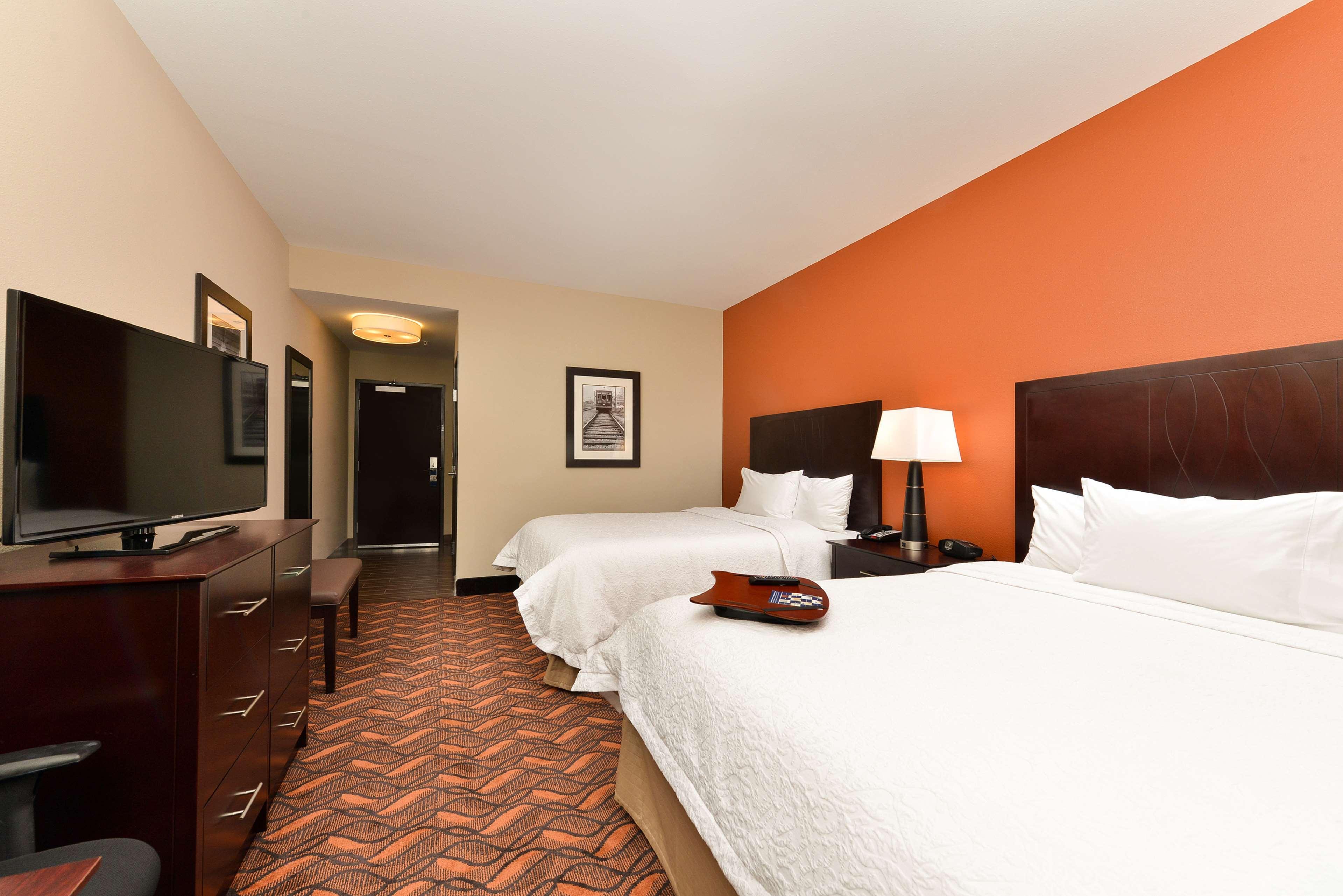 Hampton Inn & Suites Harvey Exterior foto