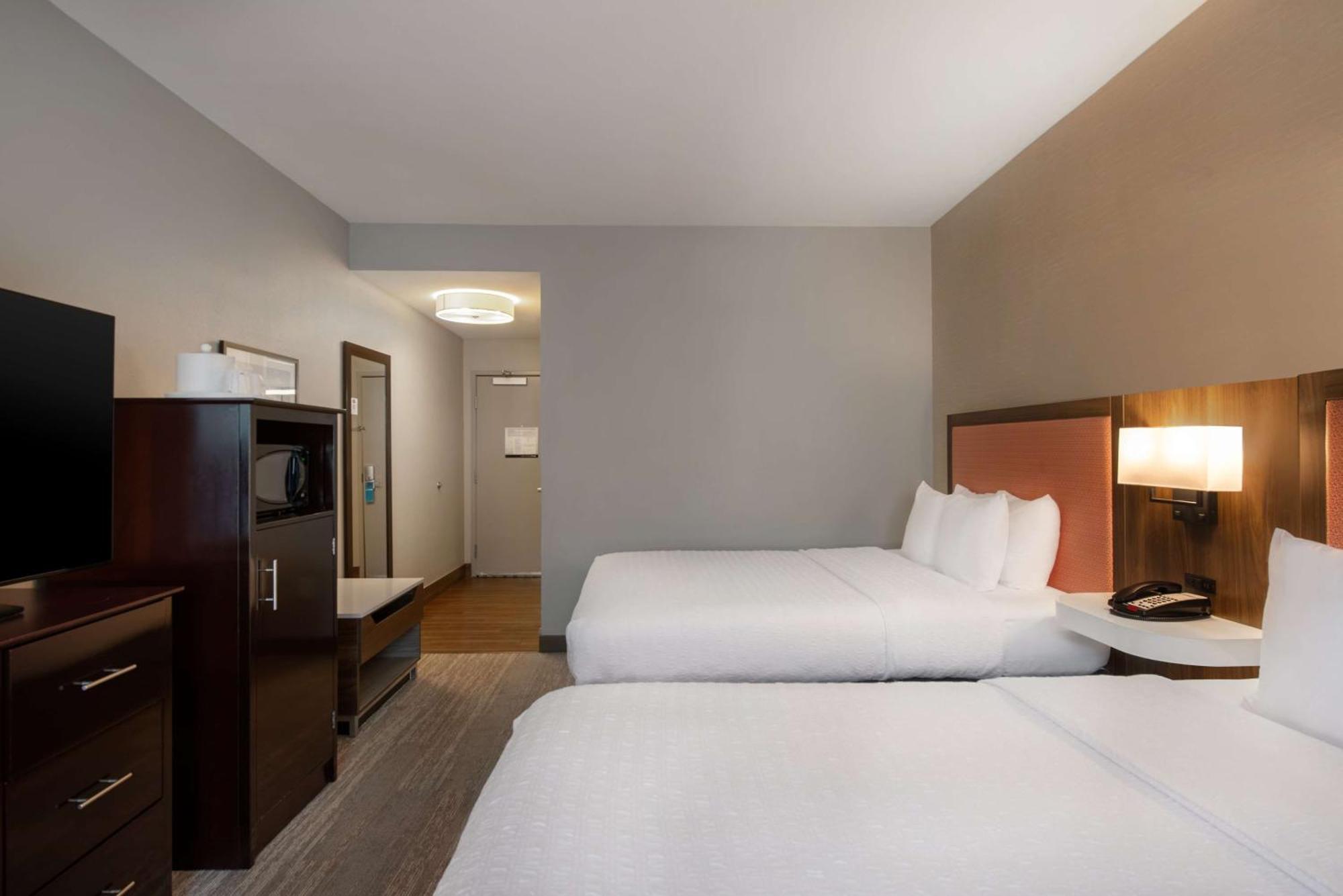 Hampton Inn & Suites Harvey Exterior foto
