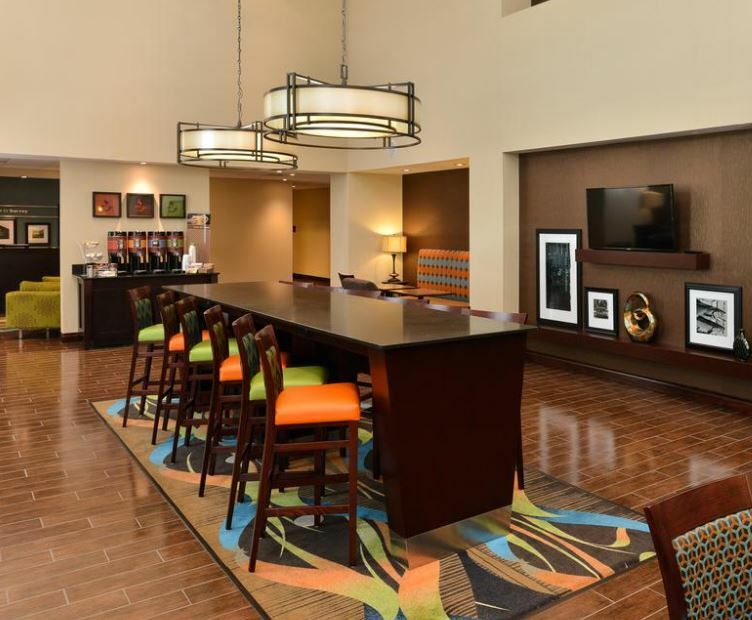 Hampton Inn & Suites Harvey Exterior foto